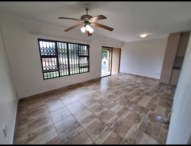 2 BEDROOM TOWNHOUSE FOR SALE IN SHELLY BEACH